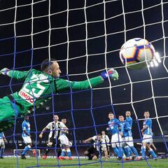 Mala noche para Ospina y Napoli ante la Juventus de Cristiano