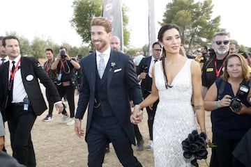 Sergio Ramos y Pilar Rubio en la finca donde se celebra la fiesta. 