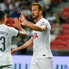 Bayern Munich in London for Harry Kane talks