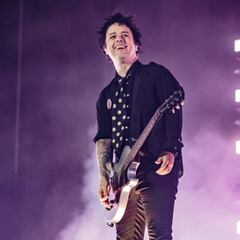 What happens if you renounce your US citizenship like Green Day’s Billie Joe Armstrong?