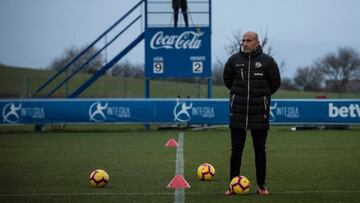 El entrenador del Alav&eacute;s, Abelardo.