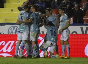 0-1. Saúl Berjón celebró el primer tanto con sus compañeros.