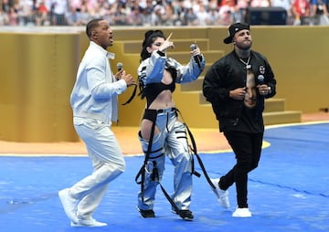 El primero en salir fue Nicky Jam, luego Era Istrefi y al final, Will Smith hizo enloquecer a los asistentes al estadio.