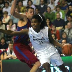 Gelabale, ex del Madrid, sufre un ictus cerebral