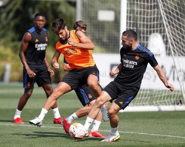 Asensio y Carvajal, durante una sesión preparatoria del Madrid.