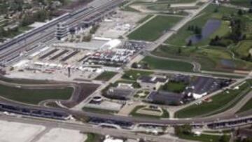 <b>ÚNICO. </b>Indianápolis tiene en el mítico óvalo circuitos de motocross, un campo de golf y cerca de 250.000 asientos para los aficionados.