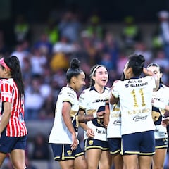 Chivas sufre ante Pumas la primera derrota en el torneo