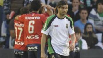 Arana salva al Racing, en el 95, de cuarta derrota en casa