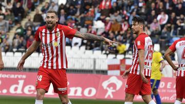 Ibiza: "Saveljich me est¨¢ haciendo crecer como futbolista"