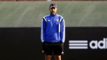Nuno en el entrenamiento del Valencia