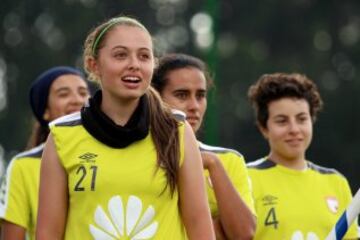 Independiente Santa Fe confecciona actualmente la nómina que buscará ser el primer campeón de la liga profesional femenina que iniciará en el año 2017.
