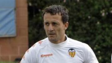 César: "Los partidos contra el Sevilla nunca son amistosos"