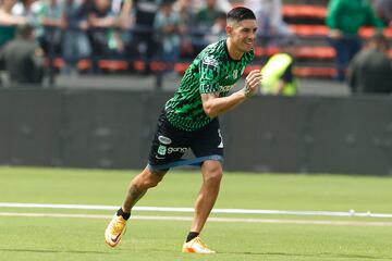 Fotos del entrenamiento de Nacional en el Atanasio Girardot acompañado de su afición.