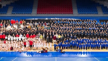 El Grupo Baskonia posó al competo.