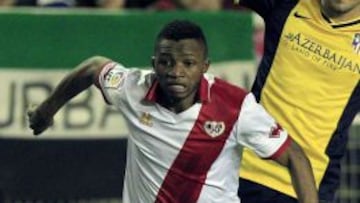 Lass Bangoura, ante el Atlético de Madrid.