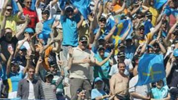 <B>MAREA AZUL. </B>Por primera vez hubo más espectadores españoles que extranjeros en el circuito de Montmeló.