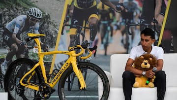Zipaquirá recibe al campeón del Tour de Francia, Egan Bernal. Estas son algunas de las imágenes que se lleva a cabo en la Plaza de Los Comuneros.