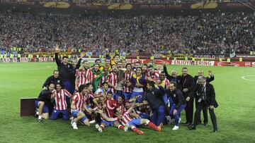 El Atl&eacute;tico de Madrid celebra su segunda Europa League tras vencer al Athletic de Bilbao por 3-0 en Bucarest. 