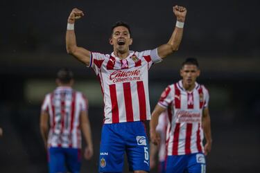 ‘Chicote’ Calderón leaves Chivas for América: who else has played for both clubs?