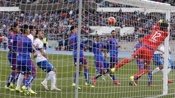 La U busca inédita marca en la Supercopa ante Católica