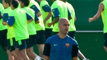 <b>EMPIEZAN. </b>Guardiola volverá a ver a sus jugadores, aunque sólo once serán del primer equipo.