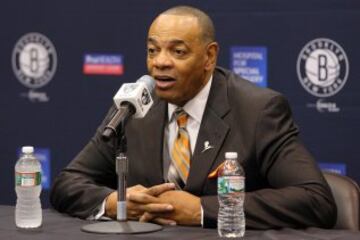 Lionel Hollins se estrena como técnico de los Nets de Brooklyn. Su objetivo, que el equipo sea más duro y más competitivo que la temporada pasada.