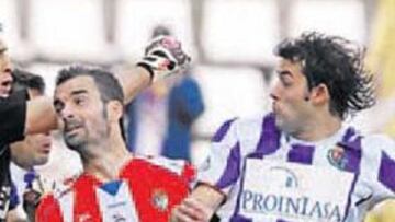 <b>EMBALADO. </b>El Valladolid sufrió ante la Ponferradina, pero sigue en línea recta hacia Primera.