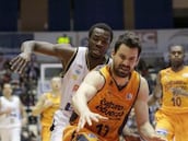 El Valencia arrasa al Monbus