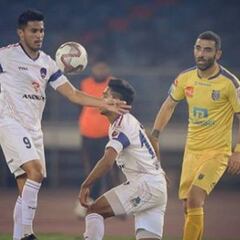 Ulises Dávila anotó su primer gol en aventura por la India