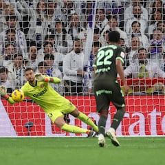 Gazzaniga firma su renovación hasta 2027