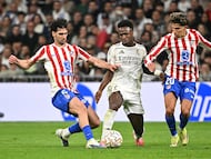 Sólido en números y circulación, pero señalado por su amonestación y poca profundidad en una de las jugadas clave del derbi madrileño.