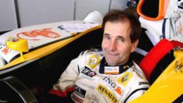 <b>EXPERIENCIA. </b>Pérez-Sala, en una prueba de un antiguo Renault.