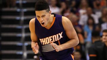 PHOENIX, AZ - OCTOBER 26: Devin Booker #1 of the Phoenix Suns reacts to a missed shot against the Sacramento Kings during the first half of the NBA game at Talking Stick Resort Arena on October 26, 2016 in Phoenix, Arizona. NOTE TO USER: User expressly acknowledges and agrees that, by downloading and or using this photograph, User is consenting to the terms and conditions of the Getty Images License Agreement.   Christian Petersen/Getty Images/AFP
 == FOR NEWSPAPERS, INTERNET, TELCOS &amp; TELEVISION USE ONLY ==