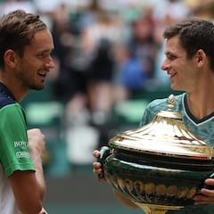 Medvedev falla en las finales