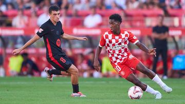 Yaser Asprilla y Jhon Solís no pueden frenar al Barcelona