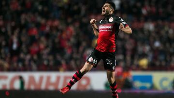 Jos&eacute; Garc&iacute;a festeja la anotaci&oacute;n de Xolos en el Estadio Caliente 