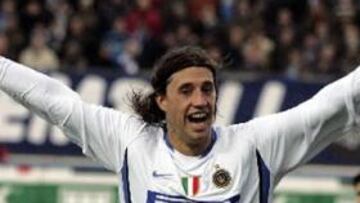 <b>A LA ESPERA.</b> El Inter, tras la victoria en Empoli, esperará el resultado del derbi romano de esta tarde.