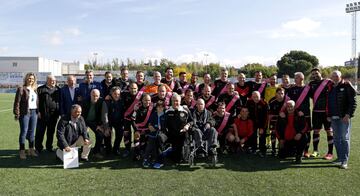 Hoy 1 de noviembre los veteranos del Torrej車n y del Rayo Vallecano han goleado a la ELA en un partido solidario disputado en el Campo Municipal Las Veredillas.