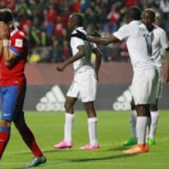 Nigeria humilla a Chile y lo deja cerca de la eliminación