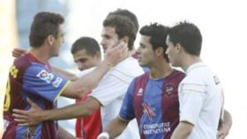 El Levante salva un punto en los minutos finales