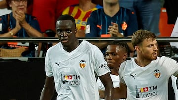 El jugador valencianista atraviesa uno de sus mejores momentos. Enfrente tenía una delantera temible como la del Athletic. Cumplió con nota.