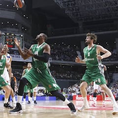 Slaughter conoce a Llull: "Hay que poner muchos cuerpos..."