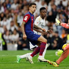 Cancelo no supera el examen y su continuidad queda en el aire