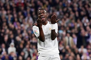 Real Madrid: Vinicius: "In training, Zidane stays behind to help me improve my finishing"