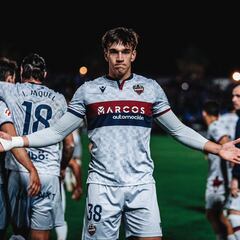 Carlos Espí marca cada 63 minutos