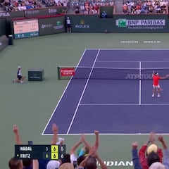 Lesionado, sin poder competir al 100% todo el partido y cuando pierdes haces esto: honor a Rafa