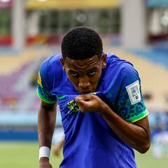 El Chelsea enreda en el fichaje Messinho-Barça