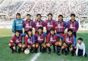 Uniforme alternativo de Iquique en 1988. Partido frente a la U en el estadio Nacional (2-3).