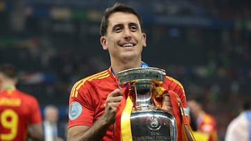 BERLIN, GERMANY - JULY 14: Mikel Oyarzabal of Spain celebrates with the Henri Delaunay Cup following the 2-1 victory in the UEFA EURO 2024 final match between Spain and England at Olympiastadion on July 14, 2024 in Berlin, Germany. (Photo by Jonathan Moscrop/Getty Images)