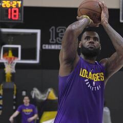 LeBron, a uno de sus nuevos compañeros: "Estate preparado o te voy a romper la nariz"